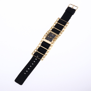 Női divatos kvarcóra téglalap alakú számlappal és nylon szíjjal