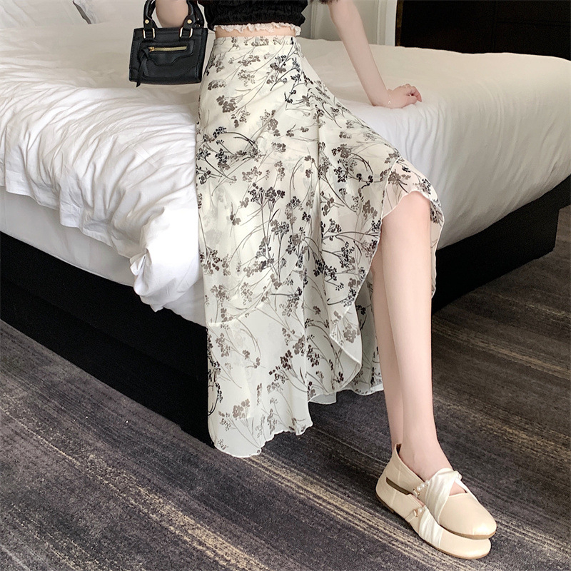 Virágmintás chiffon midi szoknya fodrokkal, kötőövvel és hasítékkal, női nyári viselet