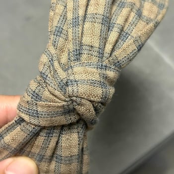 Diademă vintage în carouri, bandă de păr cu coroană înaltă pentru femei, accesoriu pentru păr, agrafă, elegant și la modă, aspect tineresc