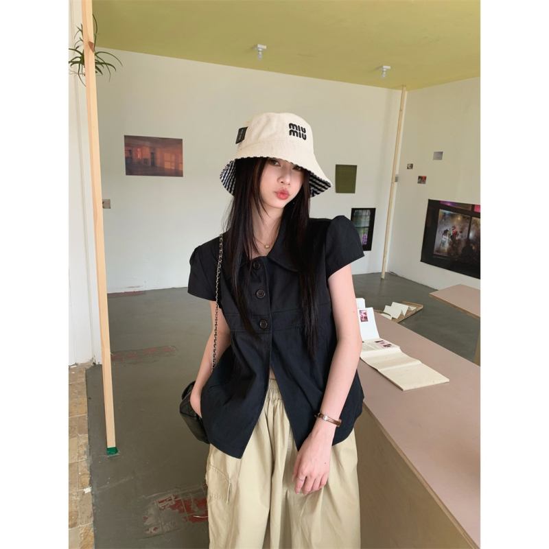 Nyári édes fekete galléros babydoll felső és khaki midi szoknya készlet 12160