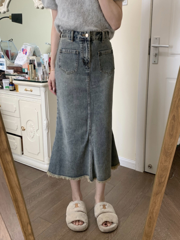 Rifľová sukňa s rybím chvostom pre väčšie veľkosti s rozstrapkaným lemom, retro áčkový strih, midi dĺžka pre postavy typu hruška