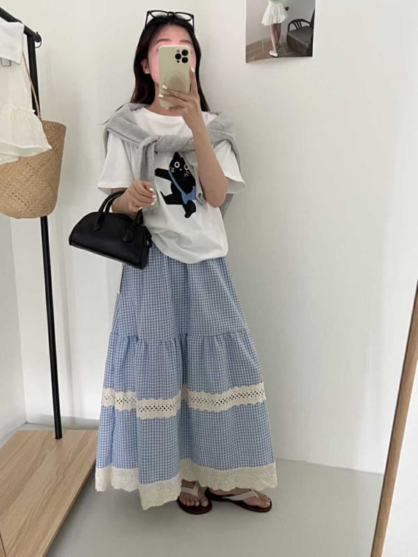 Καρό φούστα σε ιαπωνικό στυλ Cake Skirt με δαντελένιο ύφος, καλλιτεχνικό και φρέσκο, θηλυκό και casual, μακριά midi φούστα