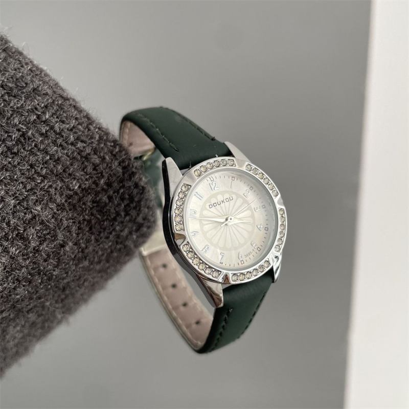Ceas dama cu diamante pentru eleve liceu, cadran analog cu ace, stil retro casual, decor din strasuri, inspirat de Chanel
