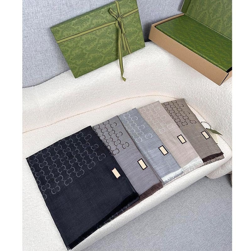 Jacquard gyapjúsál monogram mintával, kétoldalas, hosszú, meleg, uniszex