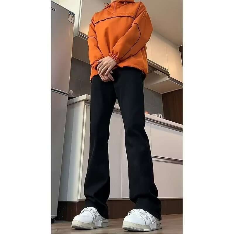 Férfi fekete denim farmernadrág, egyenes szabás, enyhe szélesedés, streetwear-stílusú, mindennapi nadrág