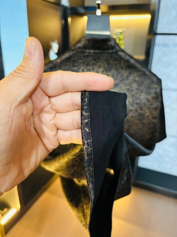 Férfi rövid ujjú póló, könnyed luxus stílus, retro dizájn és nyomtatott minta