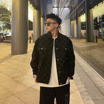 Geacă din denim pentru bărbați cu model pătrat în șah, rever, mâneci lungi, stil inspirat din haine de lucru.