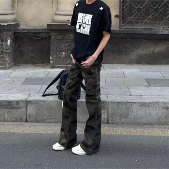 Vintage amerikai stílusú terepmintás cargo farmer férfiaknak, több zsebbel, slim-fit, egyenes szárú, enyhe bővüléssel.