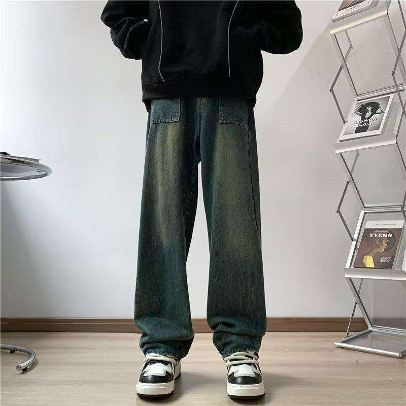 Férfi denim farmernadrág, laza egyenes szabás, széles lábak, padlót érő hosszúságú, streetwear-stílus ősze 2026