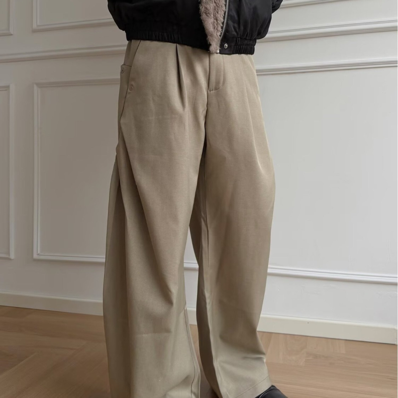 Férfi japán stílusú minimalist egyszínű, lágy esésű egyenes nadrág, klasszikus és sokoldalú a casual és iroda számára.