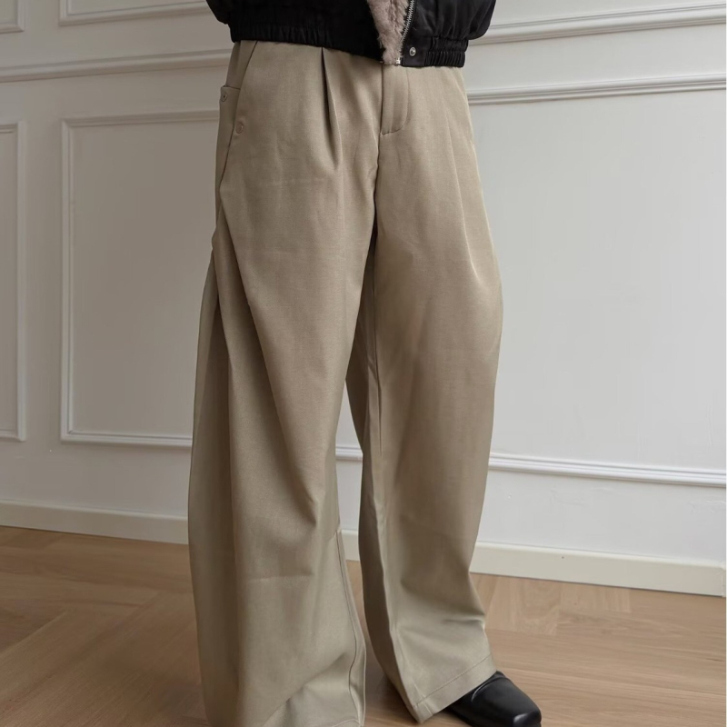 Férfi japán stílusú minimalist egyszínű, lágy esésű egyenes nadrág, klasszikus és sokoldalú a casual és iroda számára.