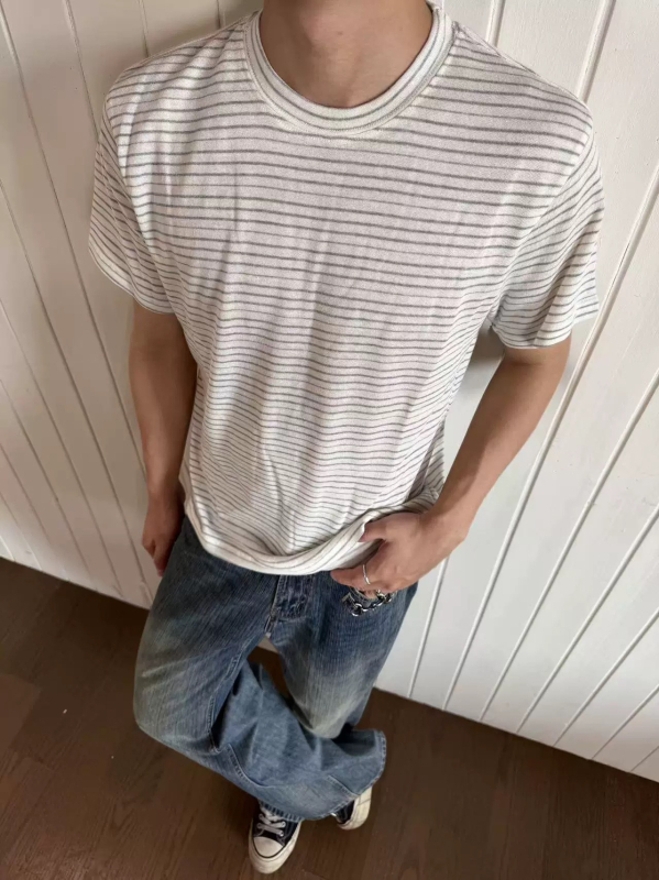 Férfi rövid ujjú nyári póló, koreai stílusú, laza szabás, hongkongi streetwear