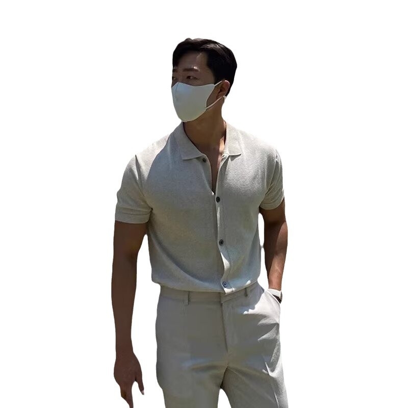 Férfi rövid ujjú nyári polo ing, modern stílusú, kényelmes hétköznapi kötött T-shirt kardigán-szerű gallérral