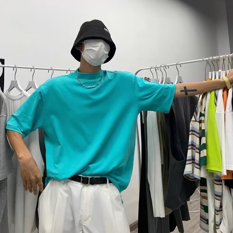 Yohji Yamamoto-stílusú férfi póló, félmagas gallér, laza szabás, rövid ujjú, ice-silk és pamut keveréke