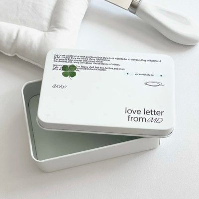 Cuki vas doboz íróasztalhoz fedéllel, négylevelű lóhere mintával, 12×9×4 cm, 100 g, irodai kellékekhez