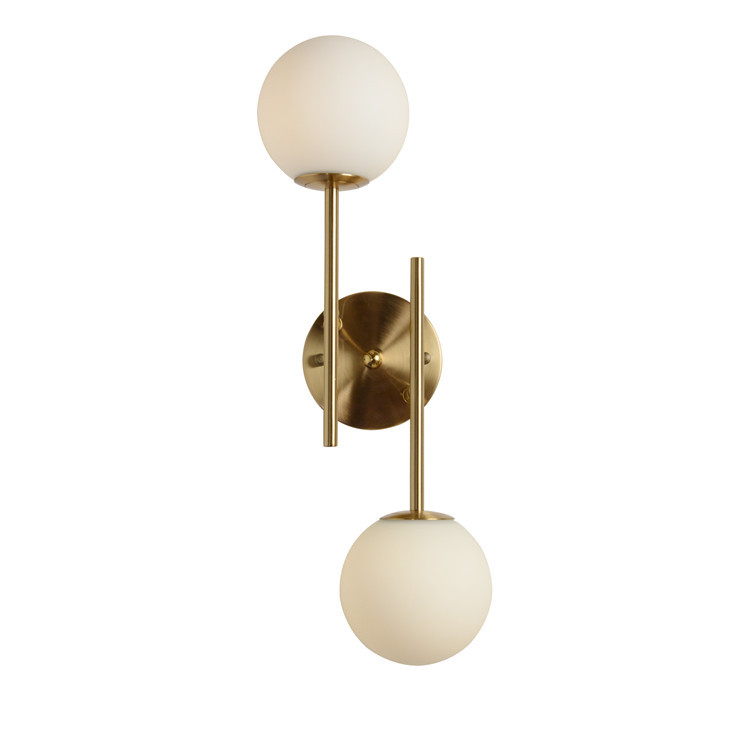 Lampa de perete crem în cu glob de sticlă, brațe duble și capete duble, design modern minimalist pentru dormitor, hol și birou