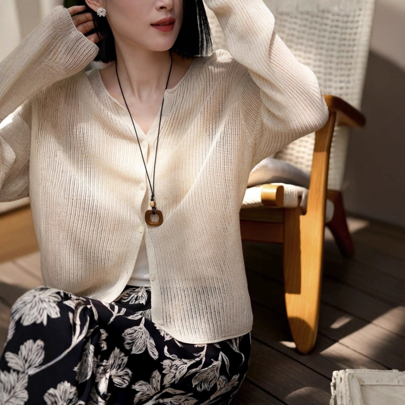 Női vékony kötött kardigán, hosszú ujjú, egyszínű, karcsúsított szabás, könnyű réteg