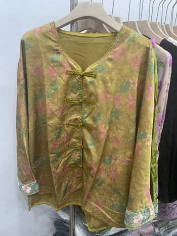 Top cu mânecă lungă, stil chinezesc, jacquard din fibre de rayon, guler rotund, nasturi tip frog, croială casual scurtă