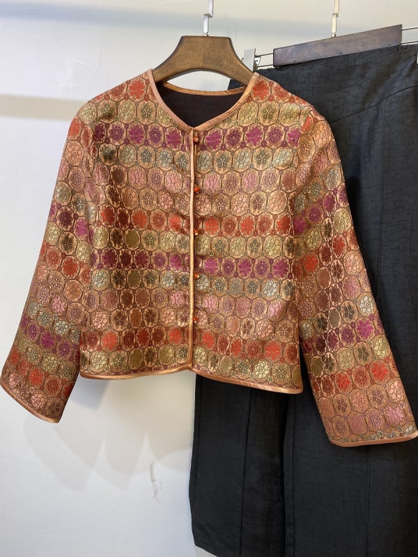 Jachetă-cardigan din mătase cu brocart floral, pentru femei, toamna 2025, mâneci lungi, croială lejeră, guler contrastant, stil vintage elegant
