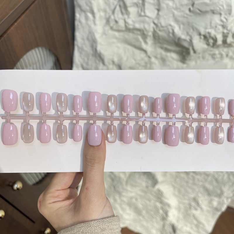 30 darabos gradient nude rózsaszín Cat-Eye körmök felhelyezésre, levehető körömcsíkok, kiváló minőségű viselhető körmök a bőrszín kiemeléséhez