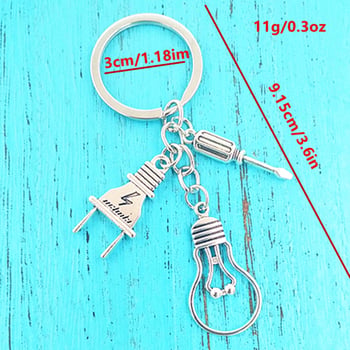 Pandantiv cheie din aliaj de zinc cu pandantive șurubelniță și priză pentru bec – cadou pentru electrician și accesoriu pentru geantă
