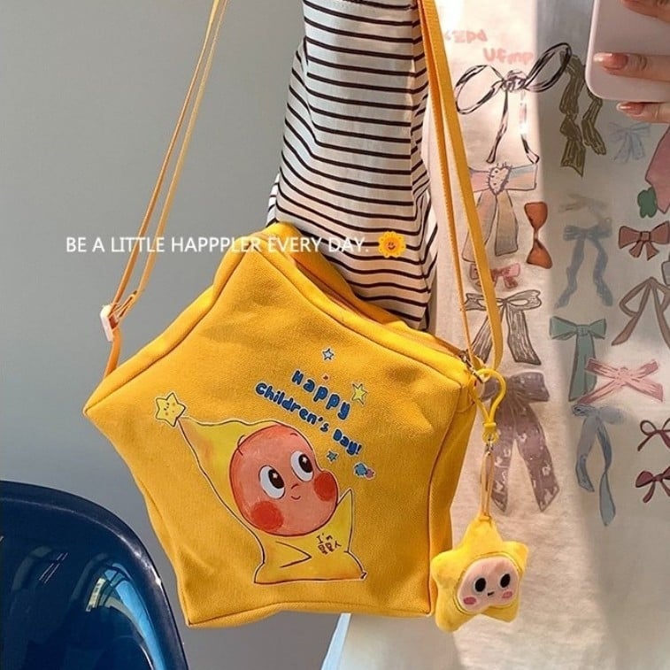 Geantă crossbody pentru copii, cu personaj de desene animate, model stea și jucărie din pluș