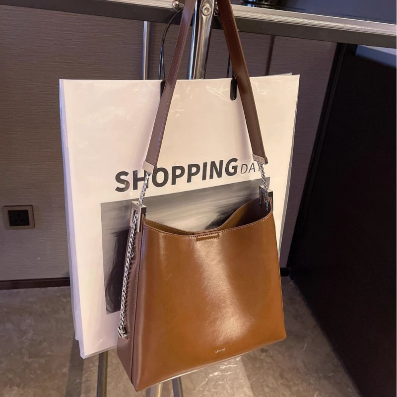 Geantă tote din piele tratată cu ulei- Ceară pentru femei, model 2026, versatilă, peste umăr sau crossbody