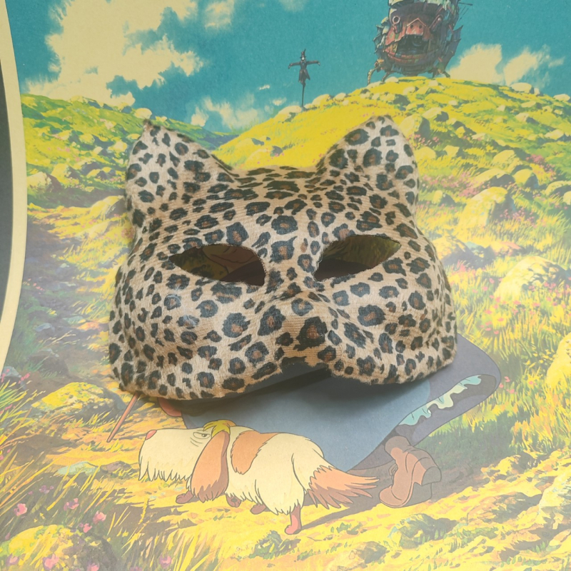 Maska mačky s leopardím vzorom do polovice tváre na Halloween – EVA