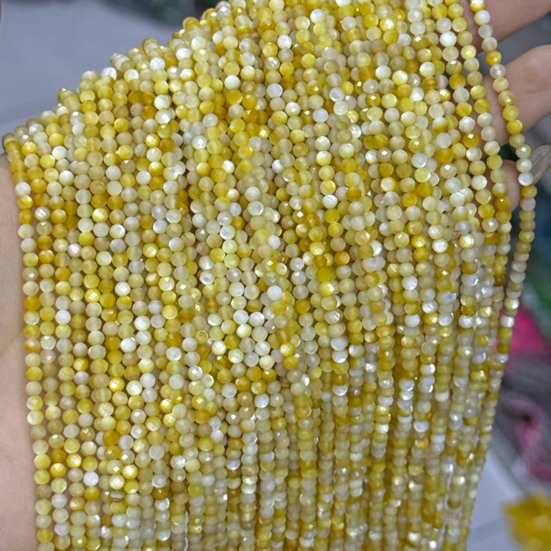 2-4mm φυσικά μαργαριτάρια βαθιάς θάλασσας, κίτρινο πεταλούδα κελύφος, φετσετοποιημένα σε σχήμα ποδοσφαίρου, για DIY κολιέ και βραχιόλι