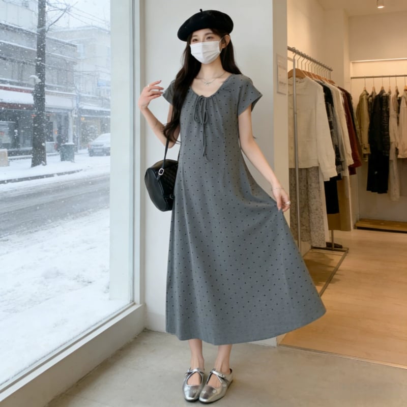 Rochie de maternitate de vară, cu buline, croială A-line lungă, croială lejeră, ascunde burtica, acces de alăptare, decolteu în V, mâneci scurte, poliester