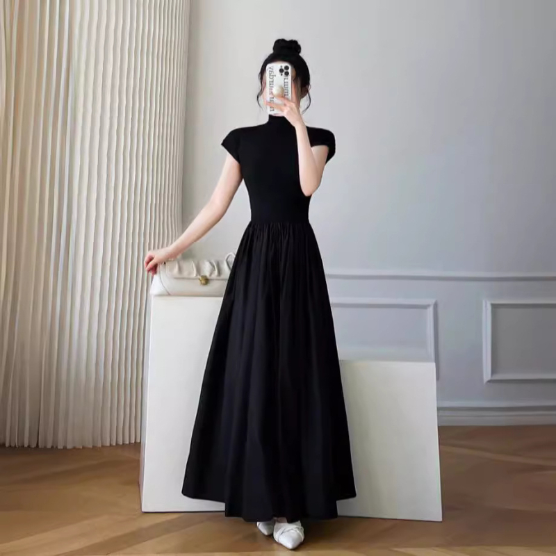 Elegáns fekete ruha nőknek, őszi-téli kollekció, Hepburn-stílus, derékban karcsúsító, hosszú ruha