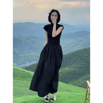 Női fekete ruha, niche design, luxus francia Hepburn-stílus, karcsúsító hosszú ruha nyárra