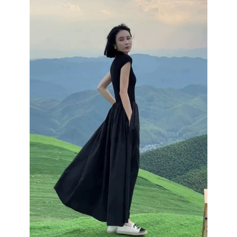 Női fekete ruha, niche design, luxus francia Hepburn-stílus, karcsúsító hosszú ruha nyárra