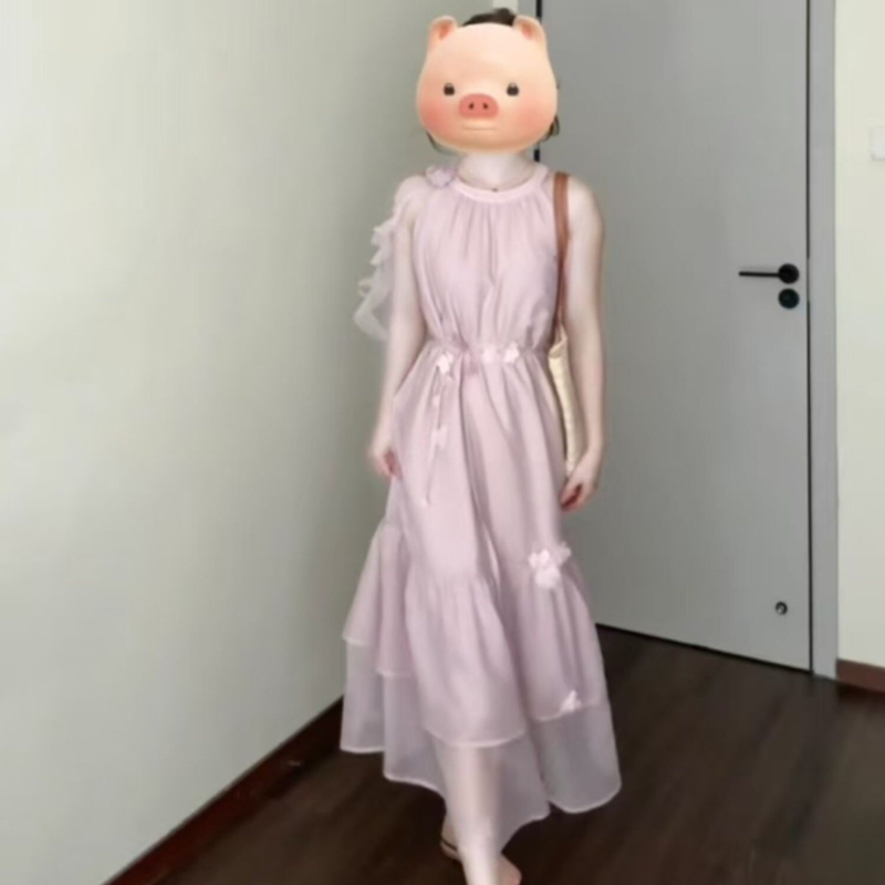 Rózsaszín nyakpántos ujjatlan ruha, hosszú, tengerparti nyaraláshoz, fényes és gyönyörű, elegáns megjelenés