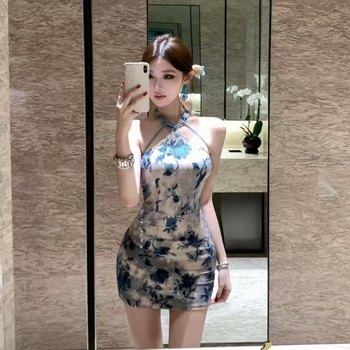 Új divatos kínai stílusú flockált velúr cheongsam, testhez álló, rövid fazon, karcsú derék, női ruha