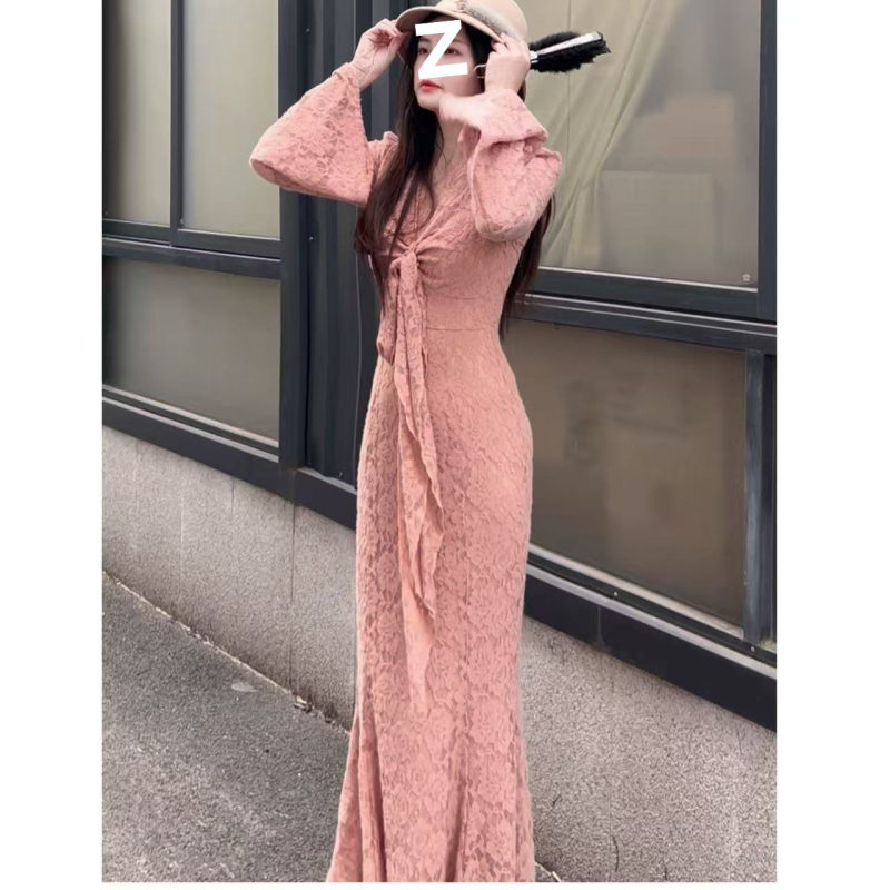 Zipzáras, koreai stílusú elegáns csipkés ruha szalaggal, harang ujjak, midi hosszú