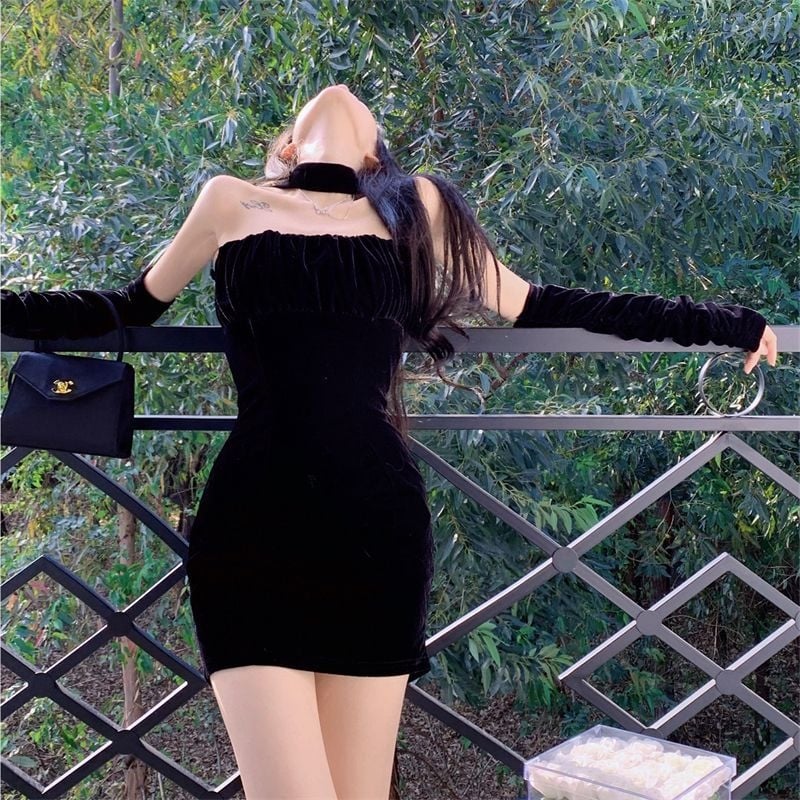 Μαύρο φόρεμα με λαιμό halter σε γαλλικό στυλ για γυναίκες, φθινοπωρινό-χειμερινό, εφαρμοστή σιλουέτα