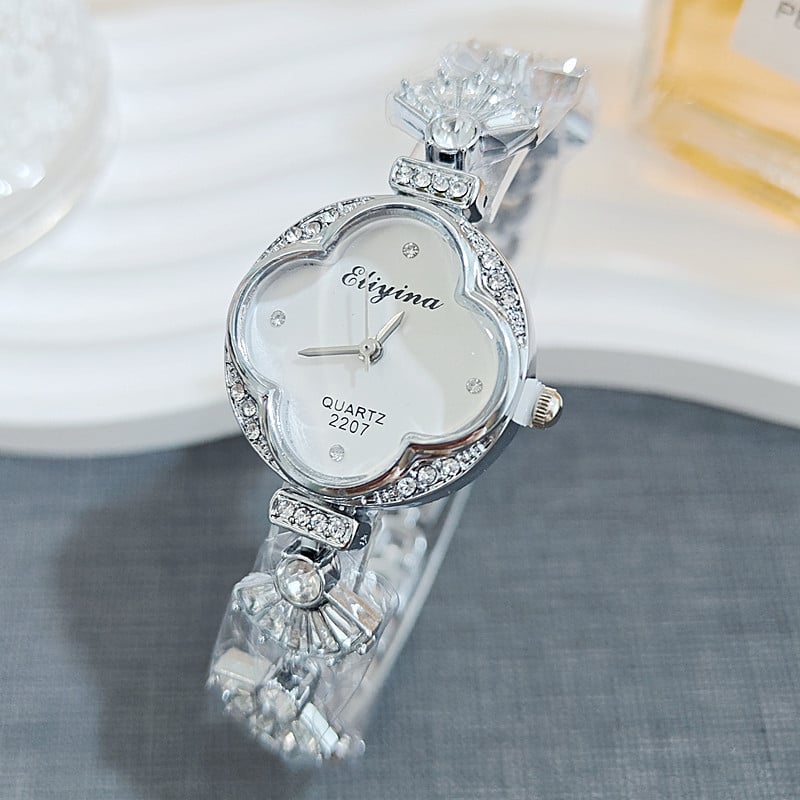 Női karóra négylevelű lóherével és gyémántokkal, könnyű luxus, elegáns