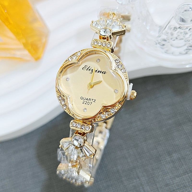 Női karóra négylevelű lóherével és gyémántokkal, könnyű luxus, elegáns