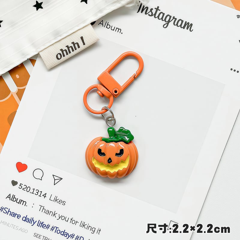 Kreativan Halloween privjesak za ključeve: crna mačka, tikva, duh i pauk – sladak dodatak za torbu, poklon najboljoj prijateljici
