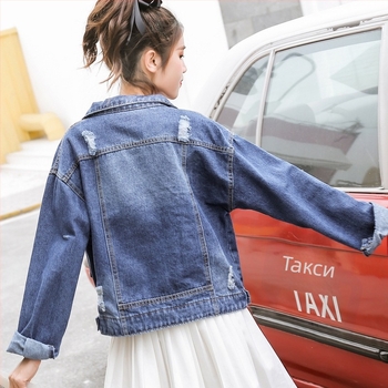 Дамско късо разкъсано свободно дънково яке с джоб с пискюли, модерен топ