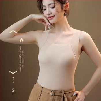 Taro Mud Qi No Traceless Clouds Muscle Base Clothes Есенно-зимна вътрешна база Lazy Person с подложка за гърди, полуфиксирана топла жилетка за жени