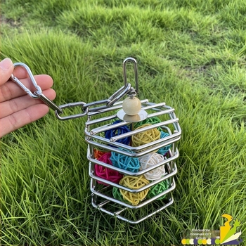 304 Неръждаема стомана Папагал Хапаща Играчка Хранене Клетка Молар Играчка Клетка Папагал Кошница с Плодове Висулка