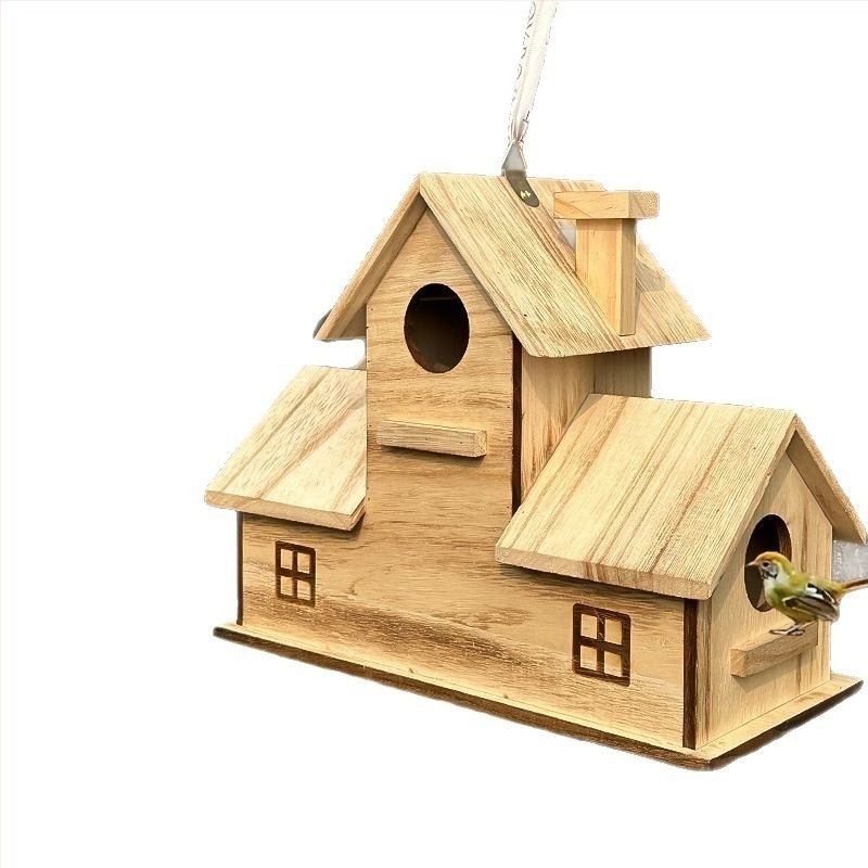 Трансгранично дървено птиче гнездо, удебелено папагалско малко гнездо, пасторално, екологично чисто външно гнездо, къща за птици, клетка за птици, къщичка за птици