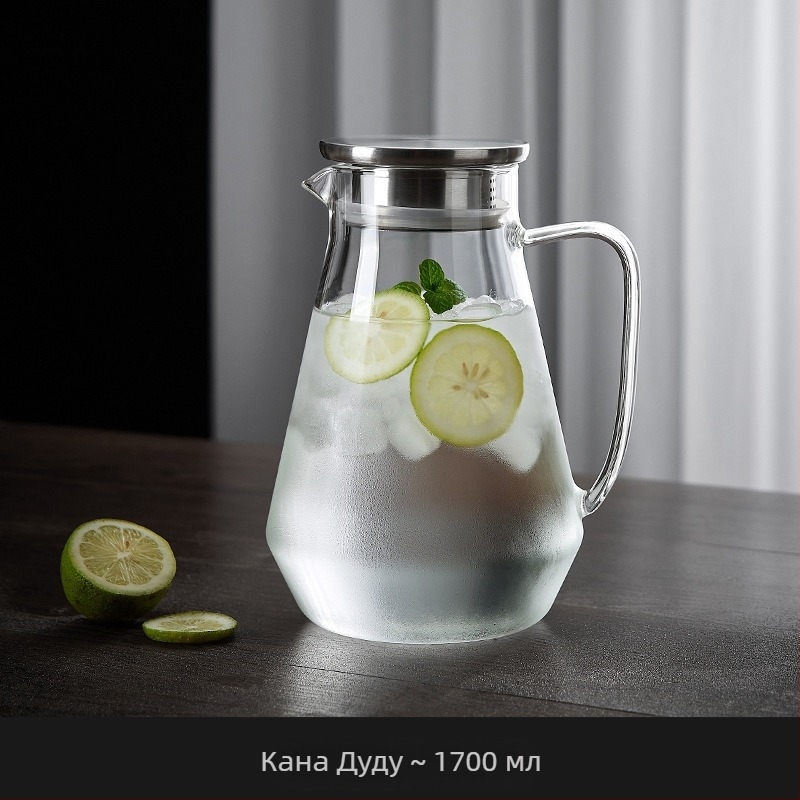 Фабрично снабдяване Високо боросиликатна триъгълна тенджера Прозрачна удебелена кана за хладна вода Прост домакински триъгълен съд за напитки с голям капацитет