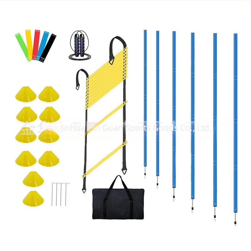 Футболна тренировка, гъвкава стълба, лого на диск, съпротивление, чадър, мек костюм, скачаща решетка, гъвкава стълба, въжена стълба, тренировъчен костюм