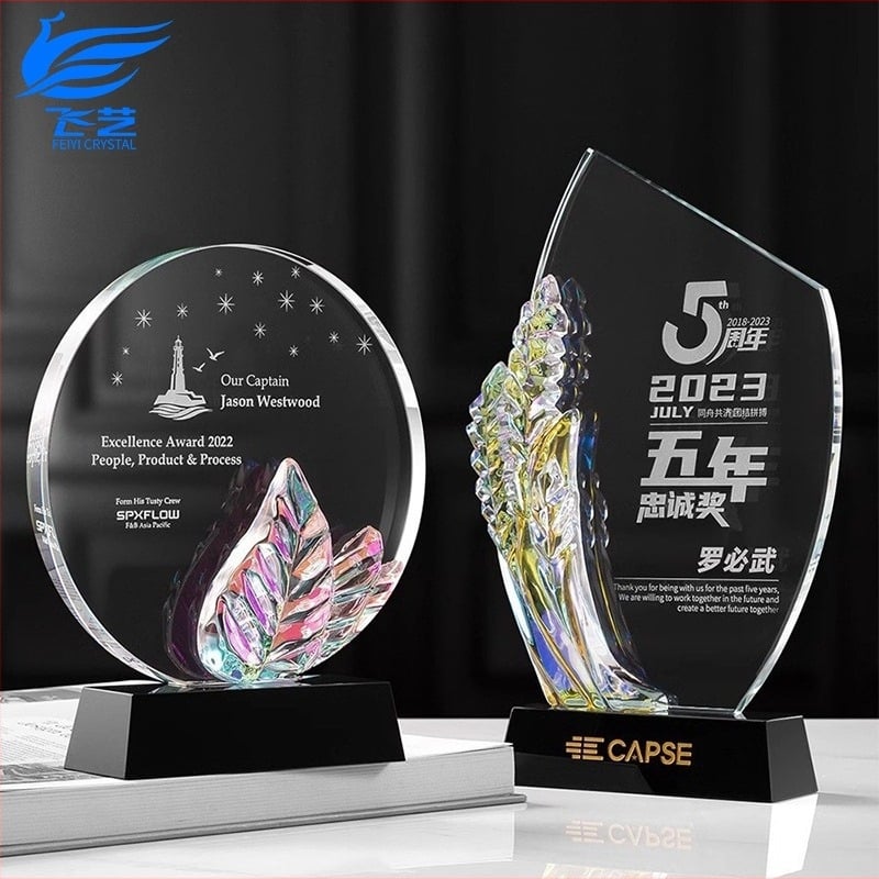 Кристален трофей 2024, креативен трофей, изключителен служител, почетна награда, възпоменателен екип, награди, годишно събрание, гравиране на медали