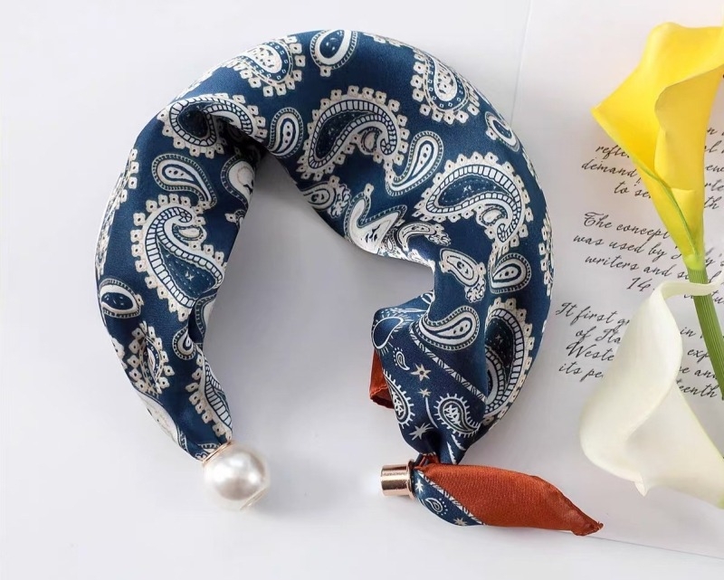 Пролетно-лято 2025 Ново перлено колие с магнитна катарама, шал с мързелива врата, покриващ врата, модел на ключицата, верижка от копринен шал