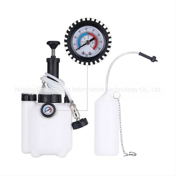 Ръчна смяна на спирачно масло за автомобили чрез 3-литров вакуумен съд за спирачно масло, помпено устройство за ремонт на спирачки