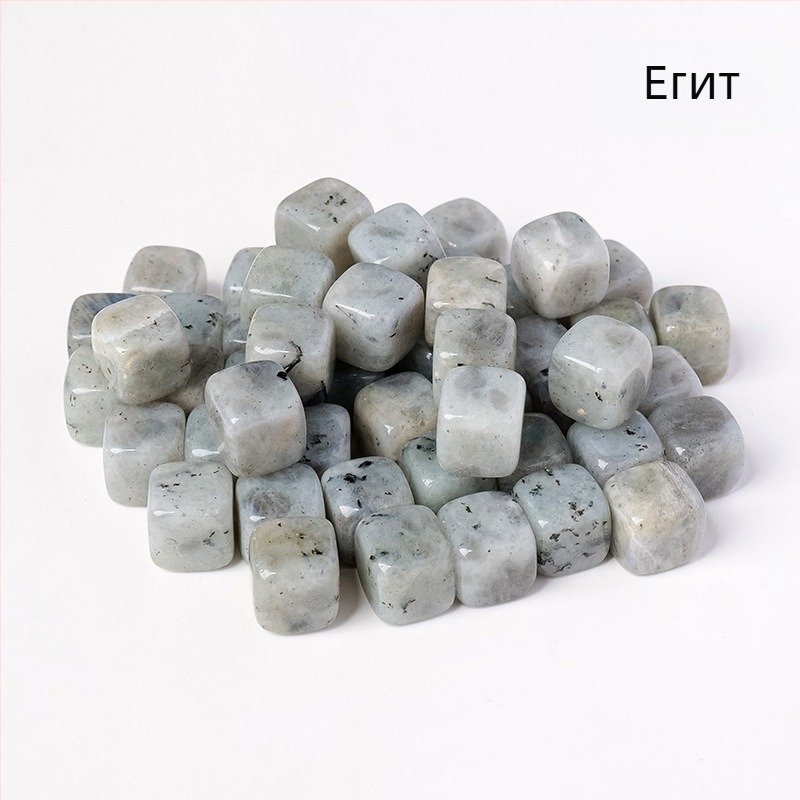 Естествен кристален оригинален камък 13 мм квадратен квадратен цветен кристал полускъпоценен камък кристал демагнитизиран камък декоративни орнаменти за аквариум